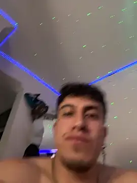 strongboy_のウェブカメラショー