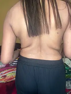 Pokazy przed kamerką – CUTI-NAINA