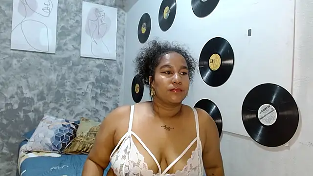 Ambar_foxy's Live XXX Chat