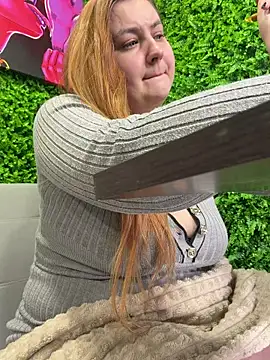 CandyShoopp Adlı Modelin Canlı XXX Sohbeti