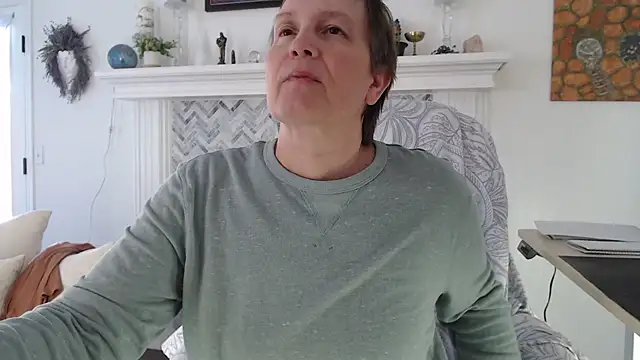 AuroraWillows webkamerás műsora