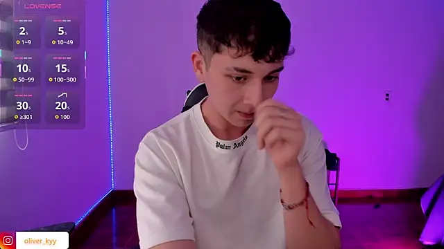 Živý XXX chat oliver_kyy