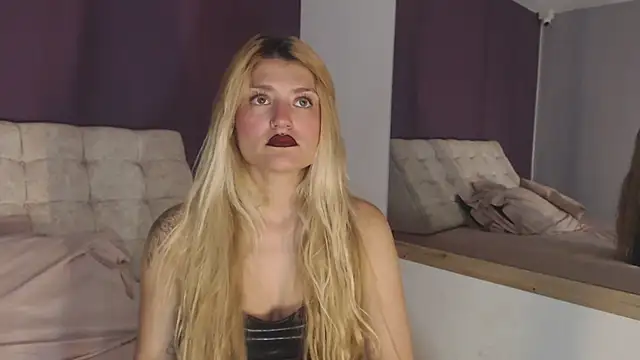 Camila_Russoo – Live XXX-chat