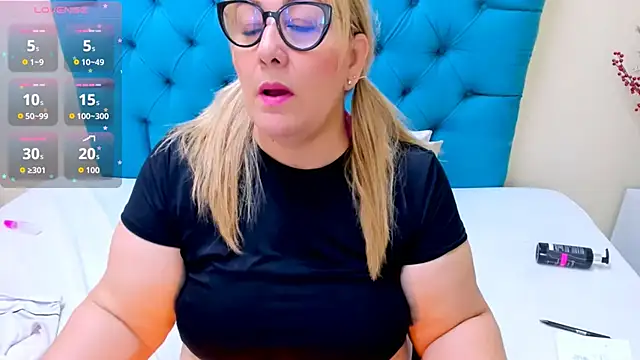 Nayla_Garner লাইভ XXX চ্যাট