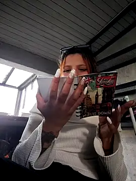 Cataleya_16 webcam show