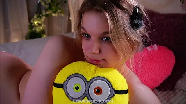 EdlinAlliston Live XXX Chat