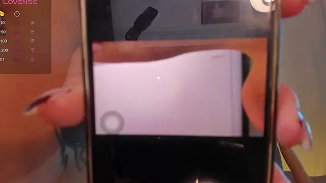 EllieMitchell live XXX chat