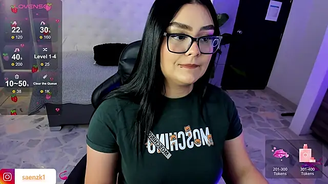 martinasaez Adlı Modelin Canlı XXX Sohbeti