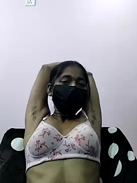 Noor-09-: διαδικτυακό σόου στην κάμερα