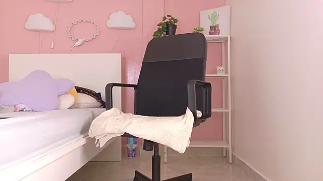 Онлайн чат XXX SeleneGibson__