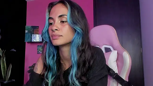 azula_lillet's Webcam Show