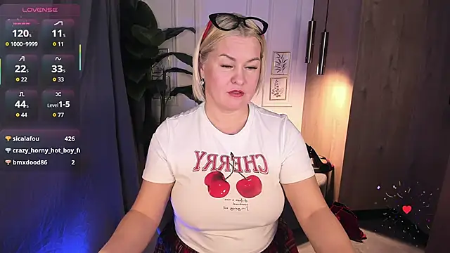 YolandaKiss Live XXX-Chat