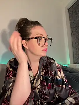 Chat XXX Live FemDom_RubyKnightXXO