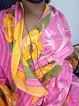 Tamil-hotwife webkamerás műsora