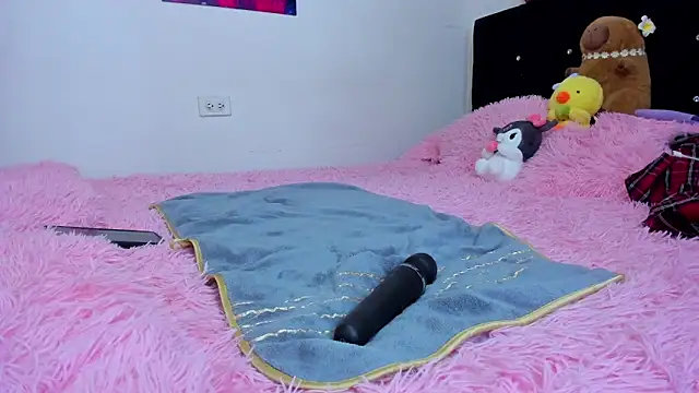 Lucyy-hessのライブXXXチャット