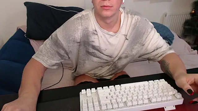 Felice_Favn Chat XXX in diretta