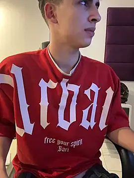 AdrianRinaldi Chat XXX live