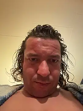 miguel910921's Live XXX Chat