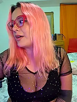 Nova-Satelan Live XXX chat