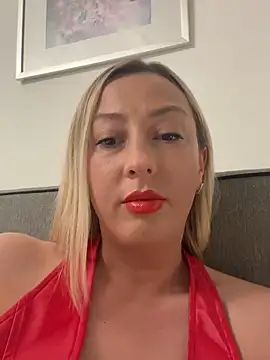 evewetVIP Adlı Modelin Canlı XXX Sohbeti