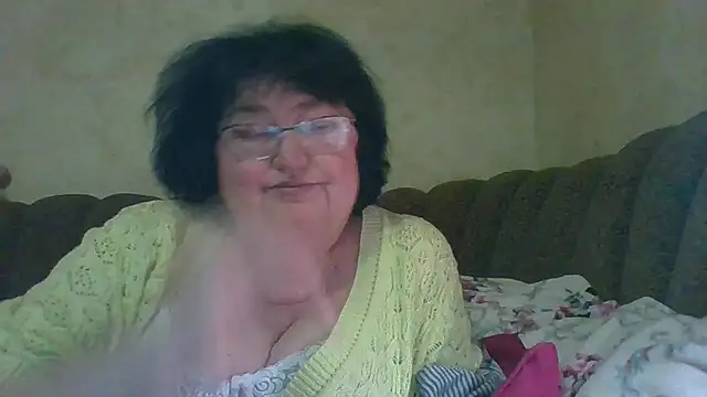 Show modela MilaSky5303 na web-kameri