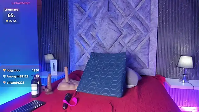 EmaRhodesn Live XXX chat