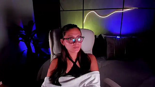 Gia_Mazzon élő XXX-chatje