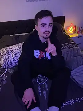 LunaXmilo élő XXX-chatje