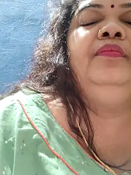 Show modela tamilthanushri na web-kameri