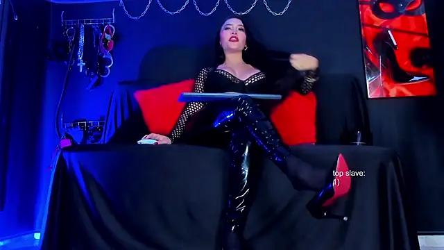 Онлайн чат XXX KaramStone