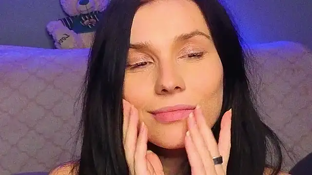 دردشة JinxMoon الجنسية المباشرة