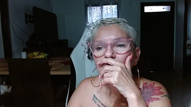 Chat XXX ao vivo de bety-cum2