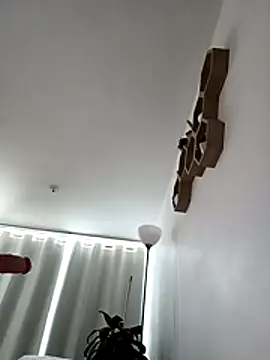 دردشة MIYESSI الجنسية المباشرة