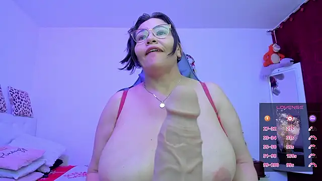 esmeralda_milf Live XXX-chat