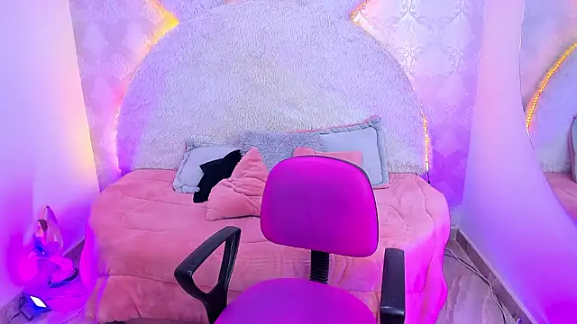 Salome_Smitth_1 Adlı Modelin Canlı XXX Sohbeti