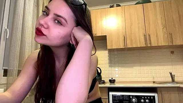 MiloyNoir 라이브 XXX 채팅