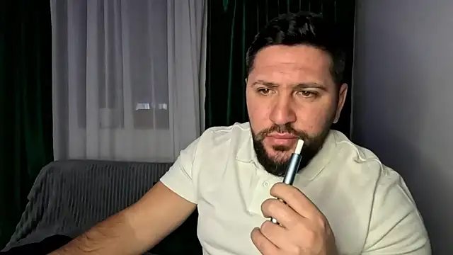 دردشة Gold_Alpha_Boy الجنسية المباشرة