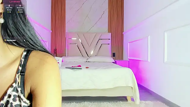 Abbyevaans Adlı Modelin Canlı XXX Sohbeti