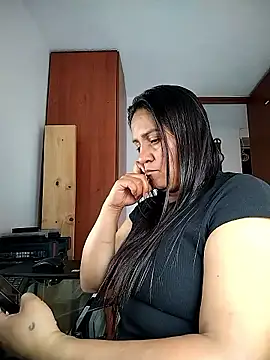 Chat XXX ao vivo de Lia_36