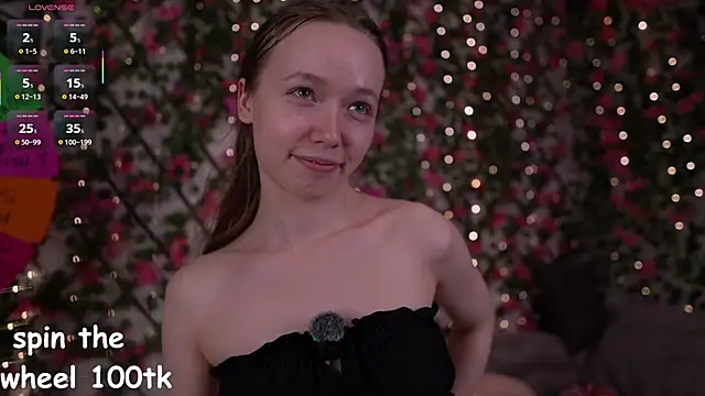 Chat XXX ao vivo de Petite_Polly