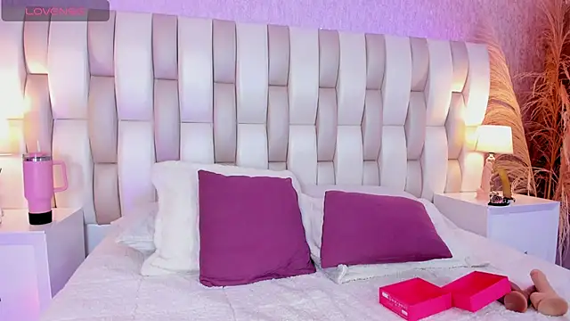 Živý XXX chat Viollet_xoxo