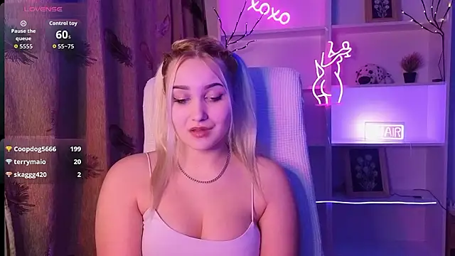 adrelaxina Adlı Modelin Canlı XXX Sohbeti