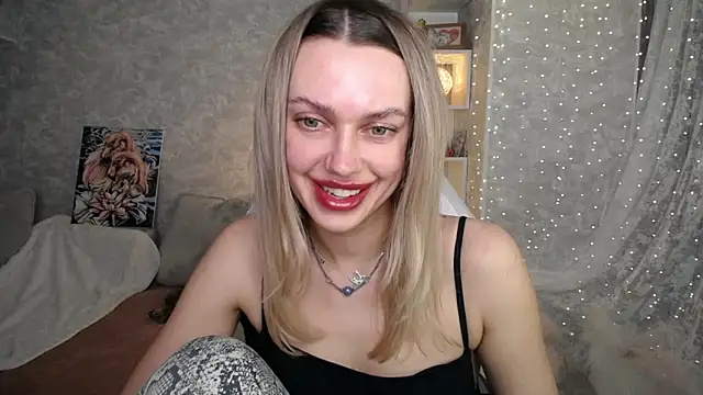 NickyAdamidi Chat XXX in diretta