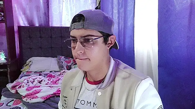 yesitwink_ Webcam show