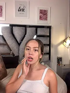 valery_and_Dani_のライブXXXチャット