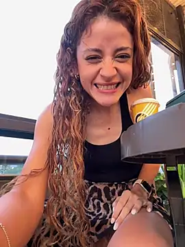 alana15 라이브 XXX 채팅