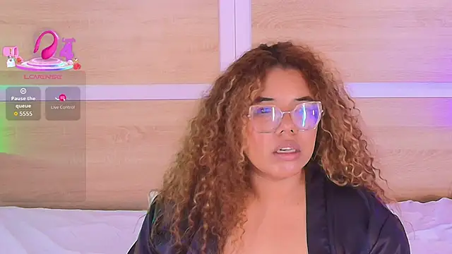 _nickypurple_ élő XXX-chatje