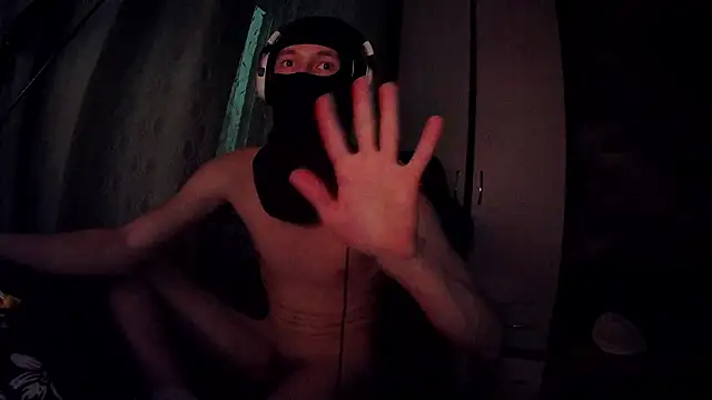 suicdemask Show in webcam