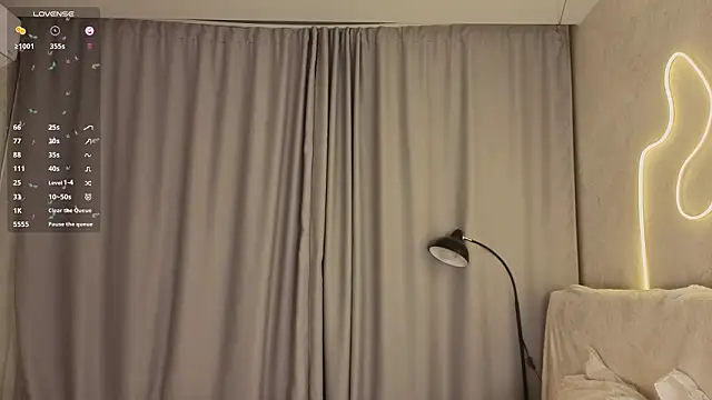 CorinneRomag élő XXX-chatje