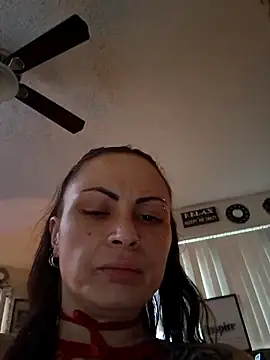 heaven9847 élő XXX-chatje